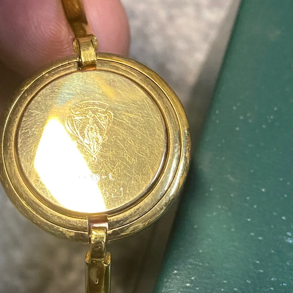 Gucci Women's Pink and Gold Watch with Colorful Bezels - Picture 5 of 8